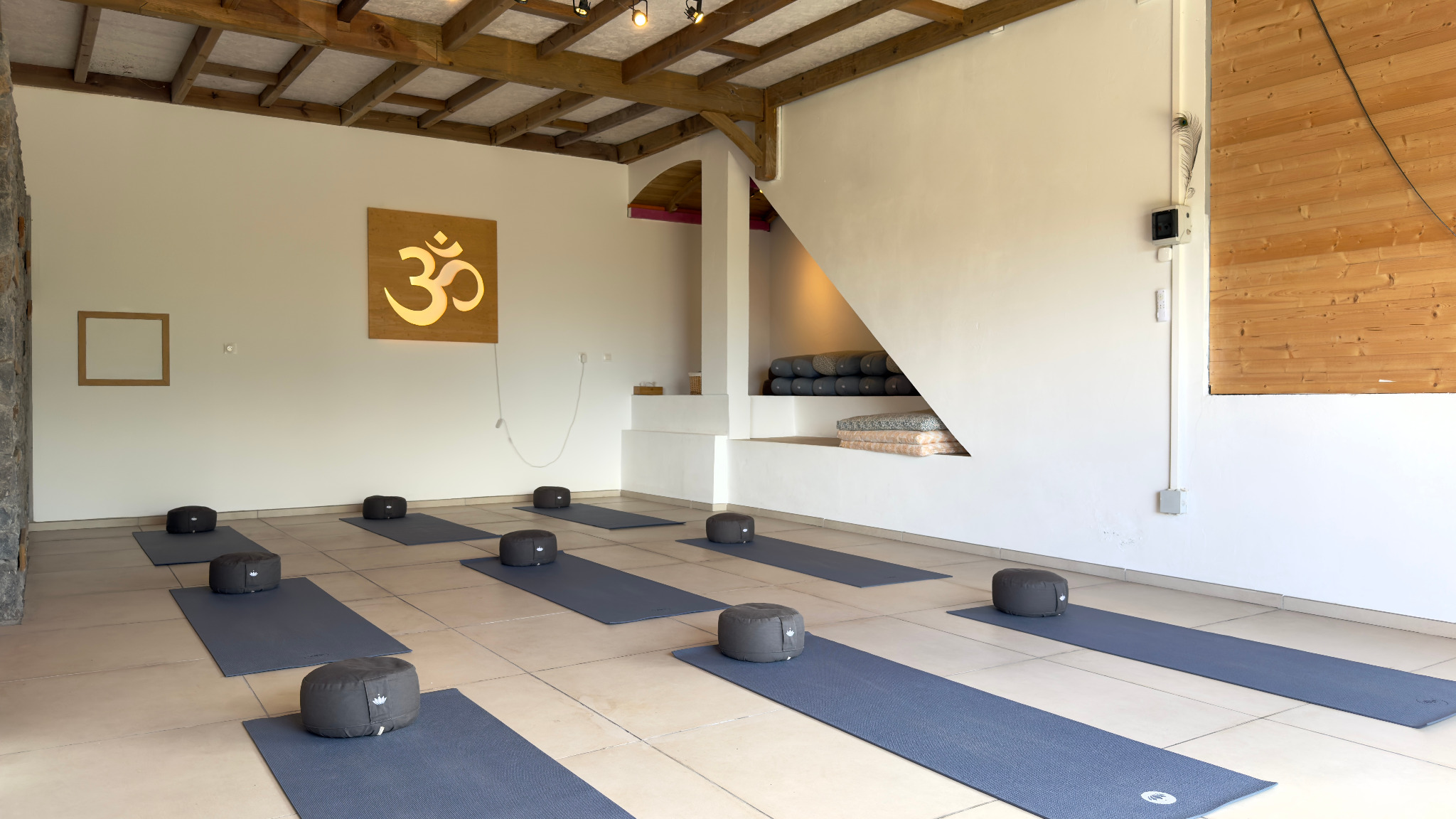 Salle de yoga équipée à Ruisseau Blanc
