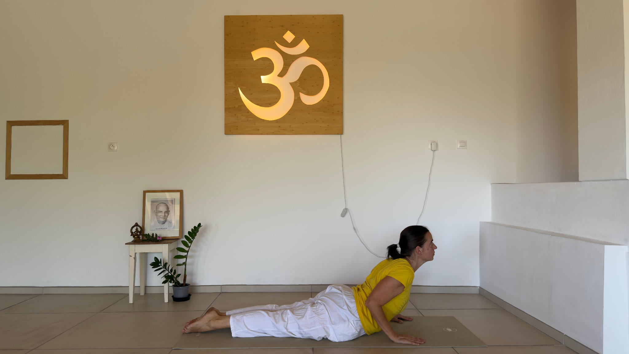 Bhujangasana (cobra)